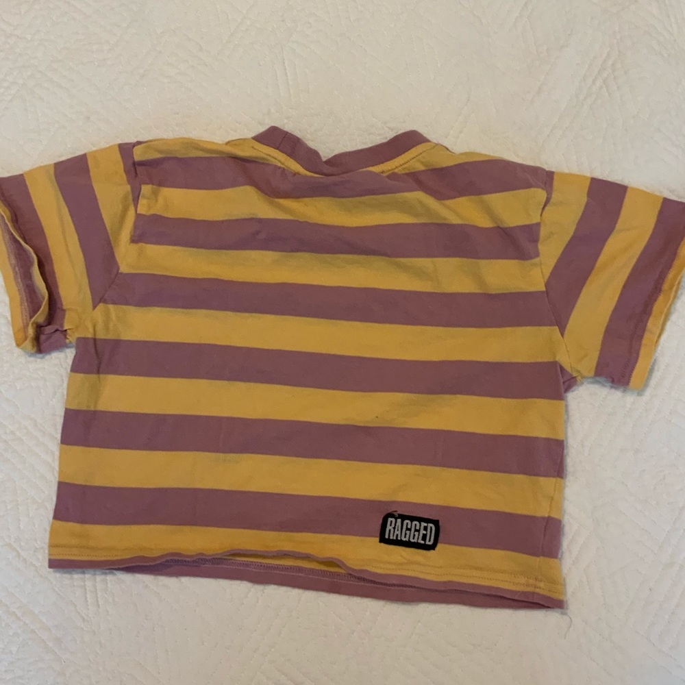 Ragged, never use no tag. size M.